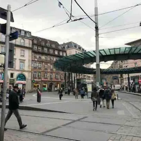 2 Pieces 43 M² Hypercentre A 2 Min Marche De Noel *